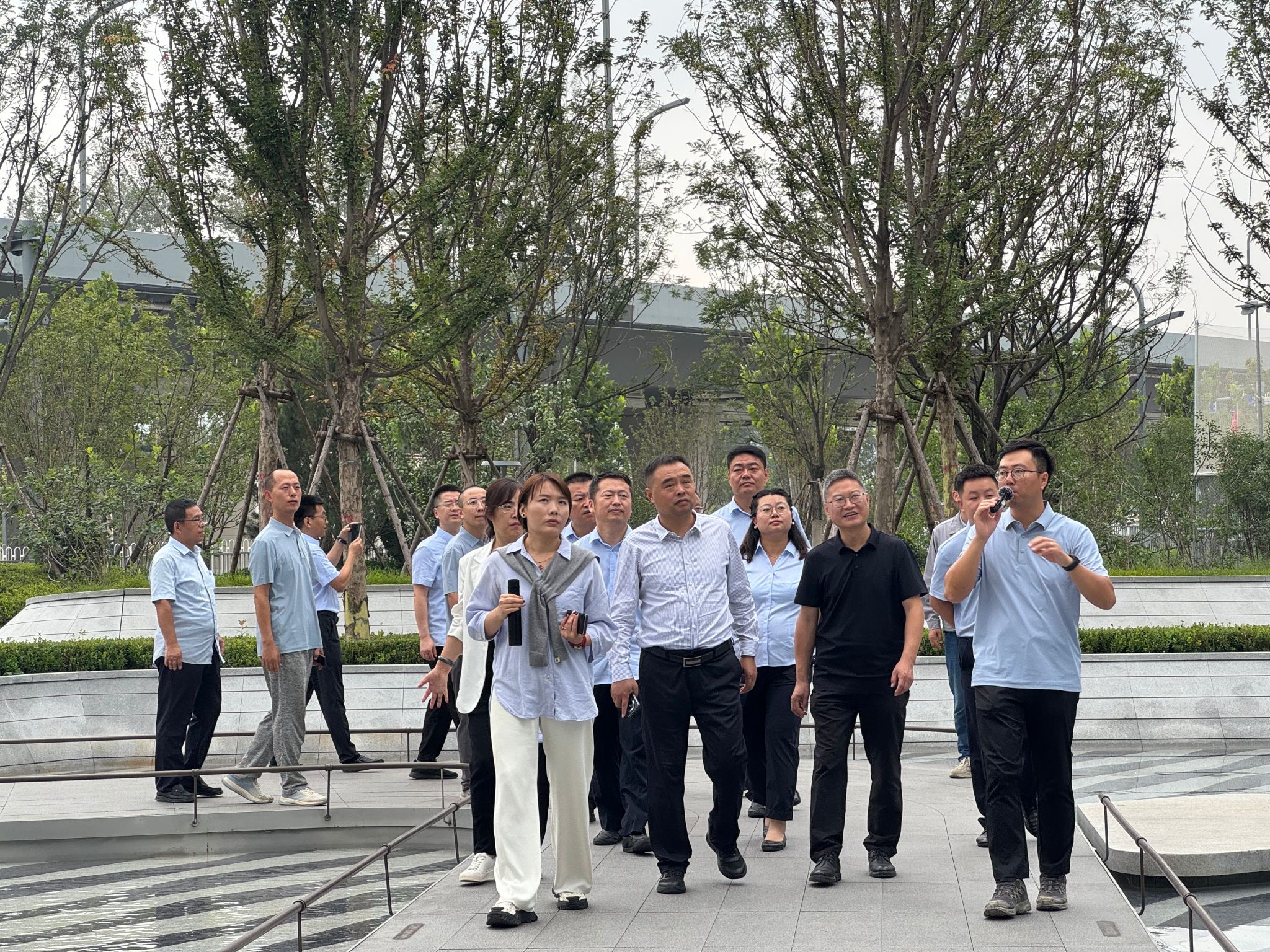 山西建投园区建发集团开展“质量月”项目观摩交流活动