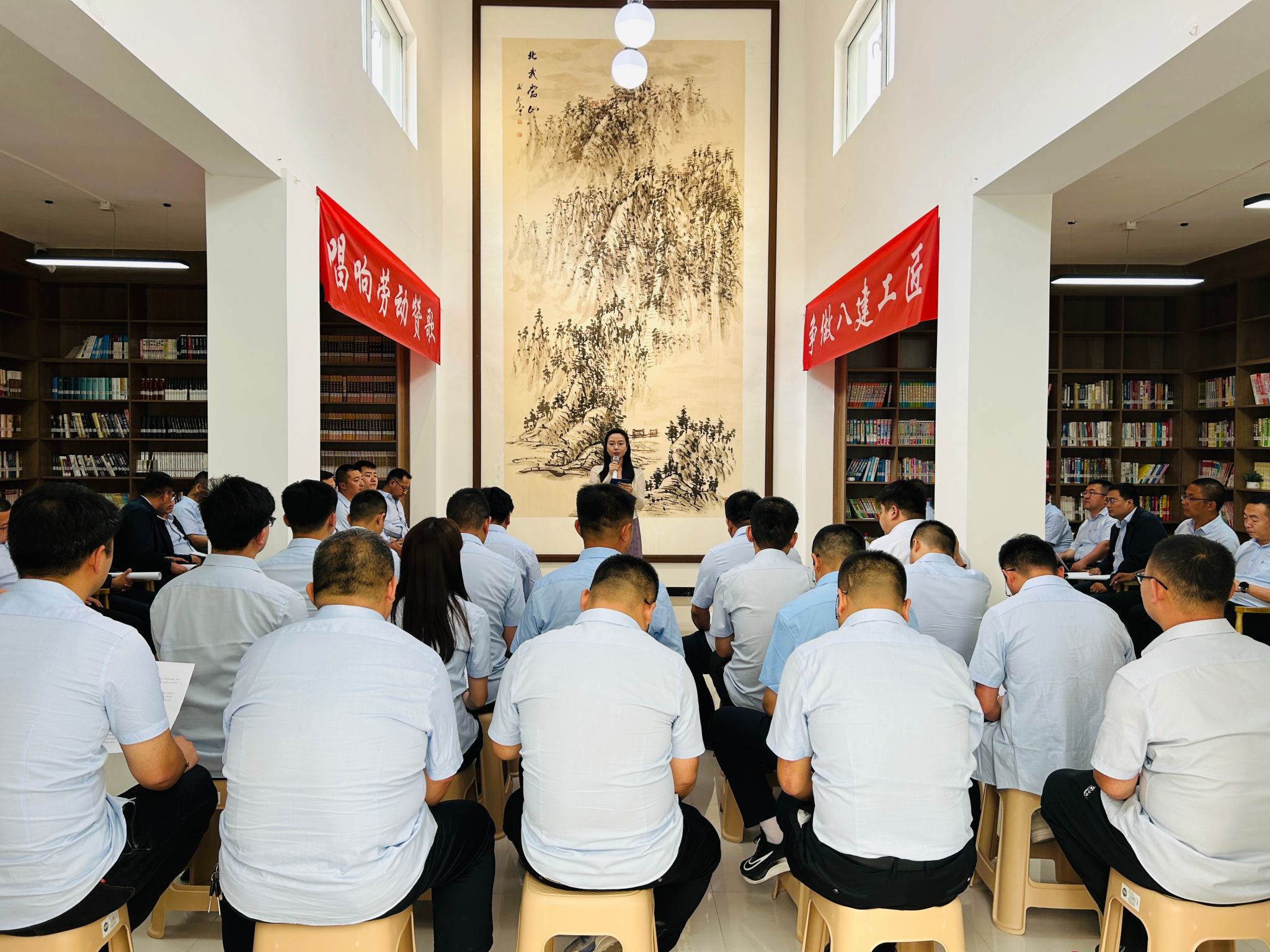 山西建投八建集团举办主题读书活动
