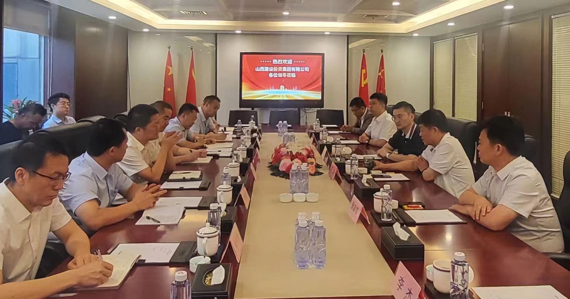 BETVLCTOR伟德在线领导在北京开展商务洽谈活动