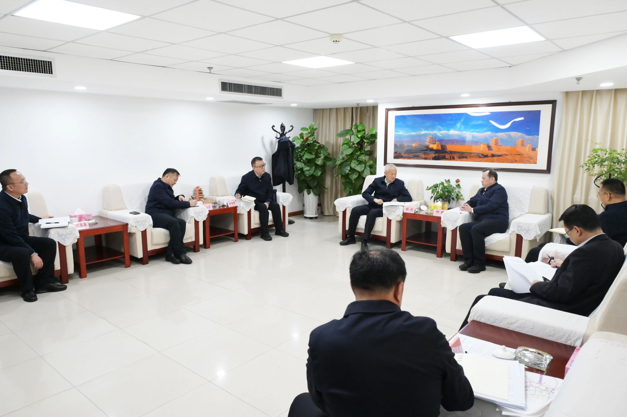 山西建投与甘肃省交通运输厅举行工作会谈