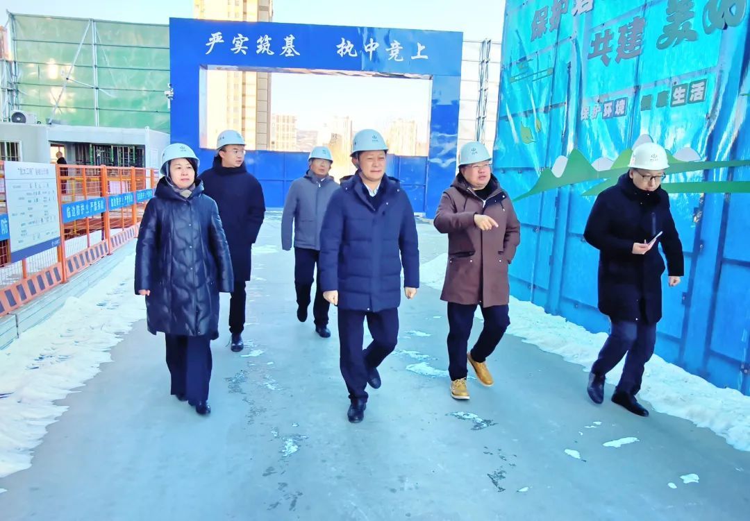 BETVLCTOR伟德在线主要领导深入项目一线开展带班检查