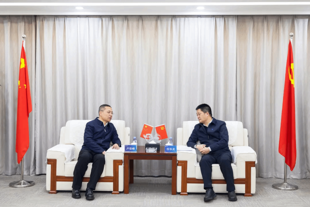 太原市副市长卢俊峰到BETVLCTOR伟德在线开展调研帮扶工作