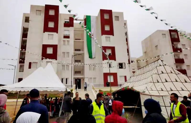 被阿尔及利亚住建部点赞！山西建投三建集团马斯卡拉860套住宅项目顺利交房