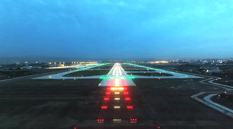 太原武宿国际机场三期改扩建工程新建二跑道通过竣工验收